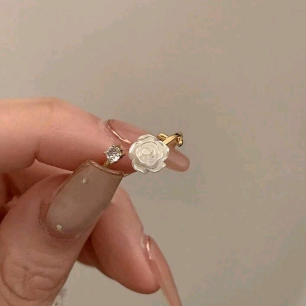 NEW white rose and CZ diamond women's adjustable gold ring - Picture 2 of 5